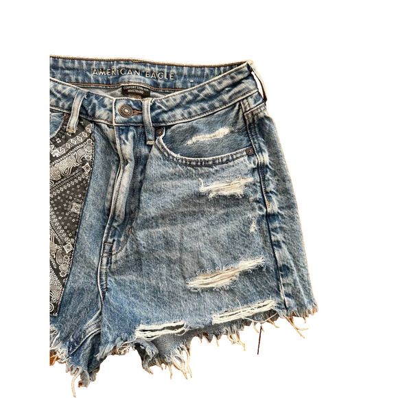 American Eagle Rise 90s Boyfriend Denim Cutoff Shorts Distressed 6 A000602 - Picture 9 of 10